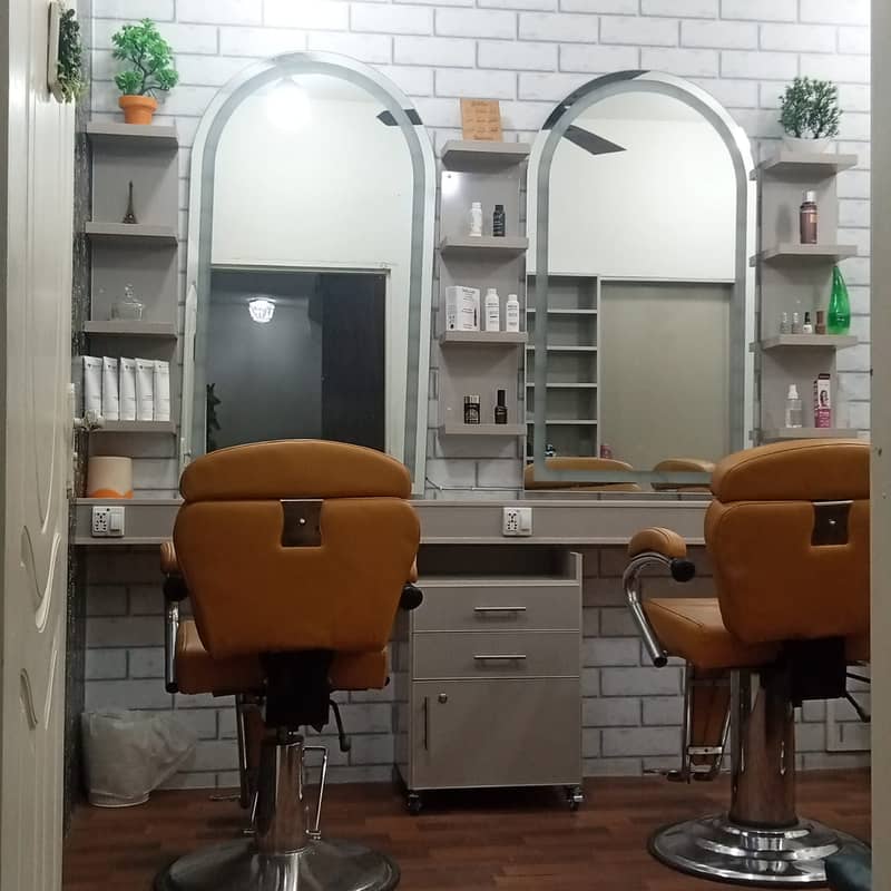 Newly furnished Beauty salon setup for sale, wi quality interiors work 6