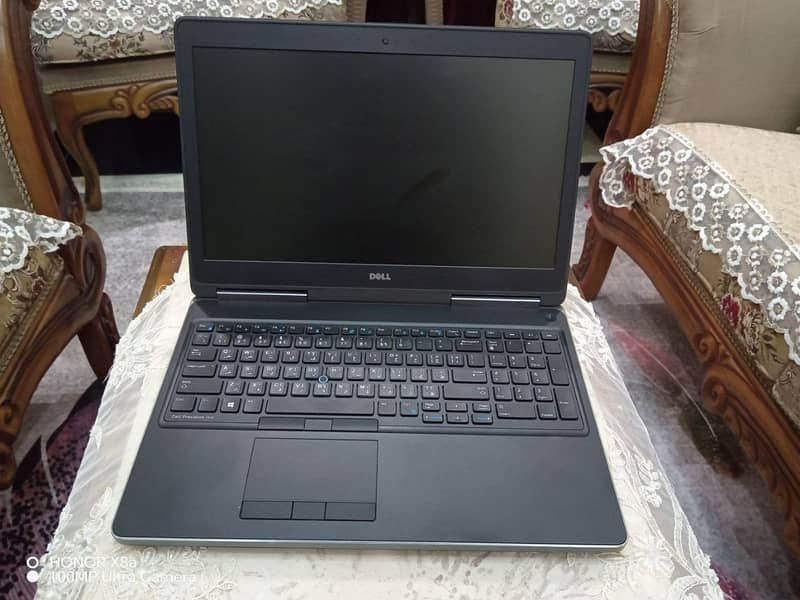 Dell Precision 7510 core i7 6th Gen  Laptop 1