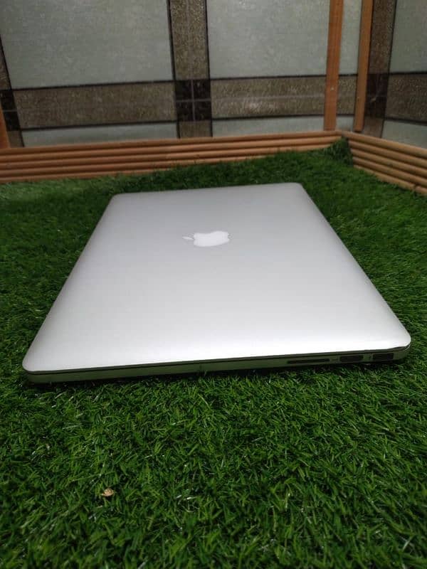 macbook pro 2