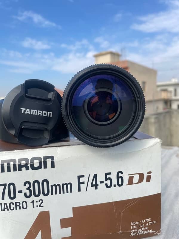 Tamron AF 70-300mm Lens for Nikon Mount 0