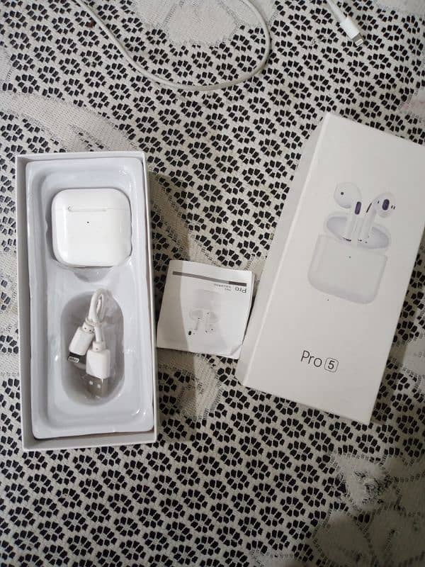 Airpods pro 5    03240045535 0