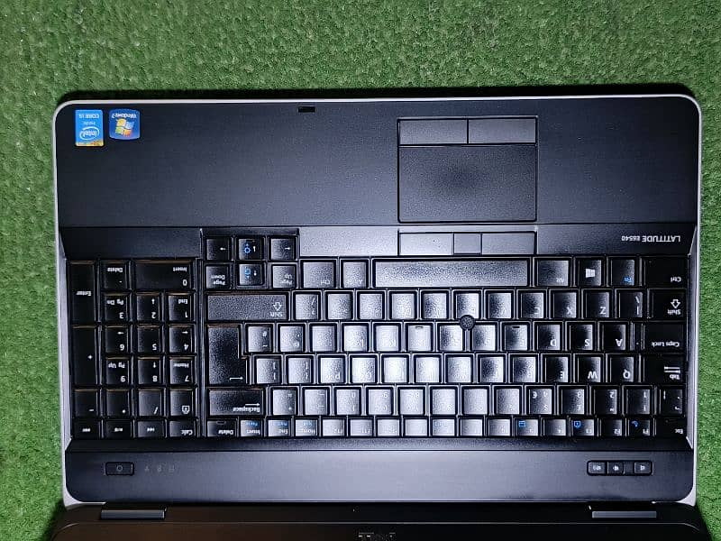 Dell Latitude 6540 2