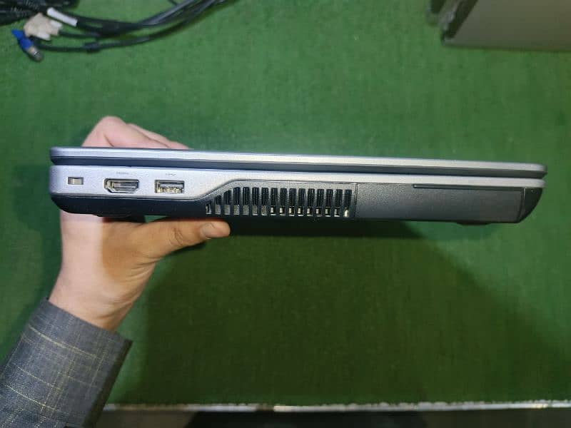 Dell Latitude 6540 8