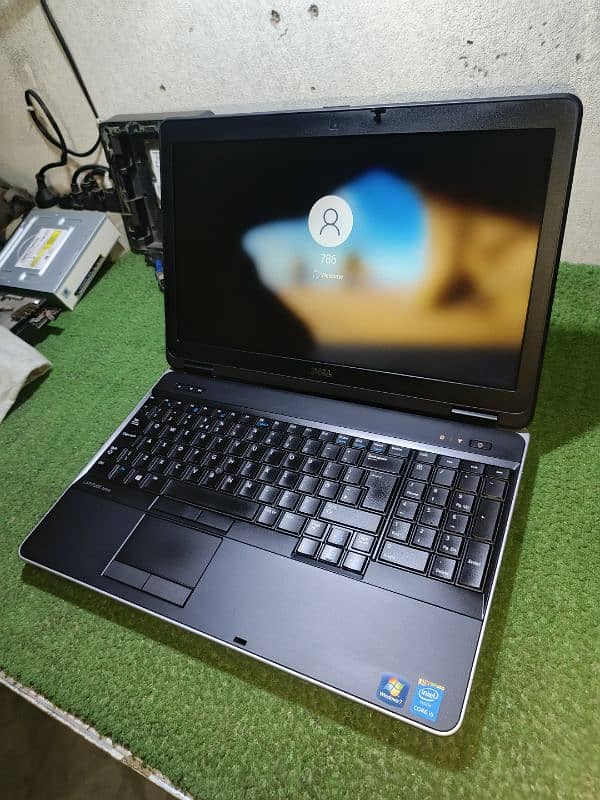 Dell Latitude 6540 12