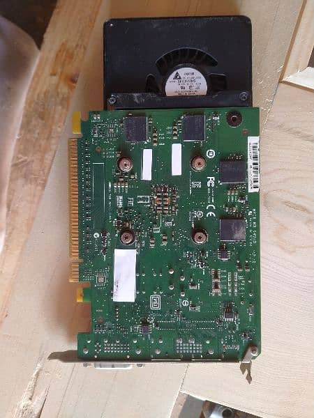 graphic card invidia k2000 2GB 128bit 1