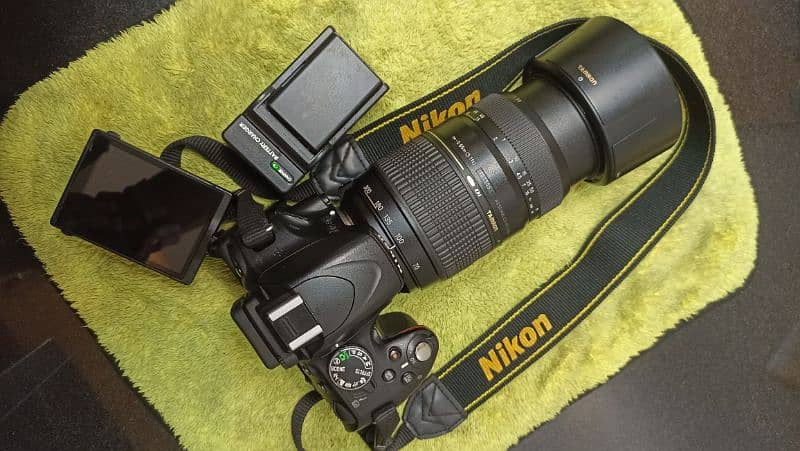 Nikon D5100 with 70-300 lens and bag and card 1