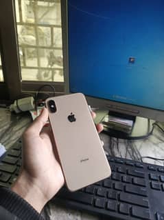 iphone xs max pta proved exchange posebal. 03040615614. call number