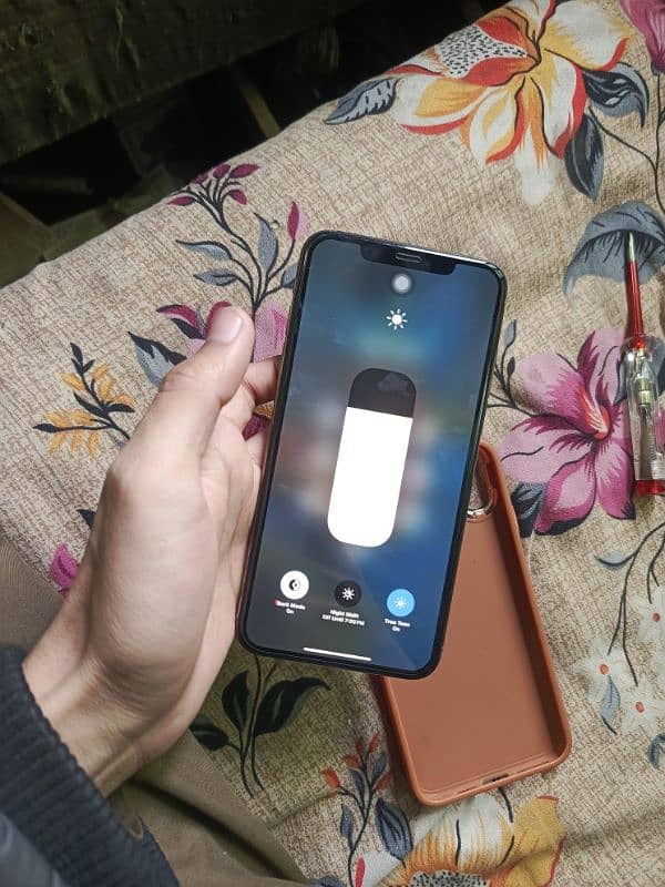 iphone xs max pta proved exchange posebal. 03040615614. call number 2