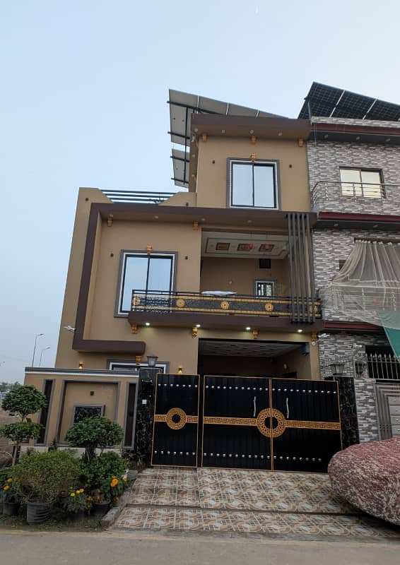 5 Marla Ideal Prime Location House Near To Downtown Commercial In Parkview City Lahore 0