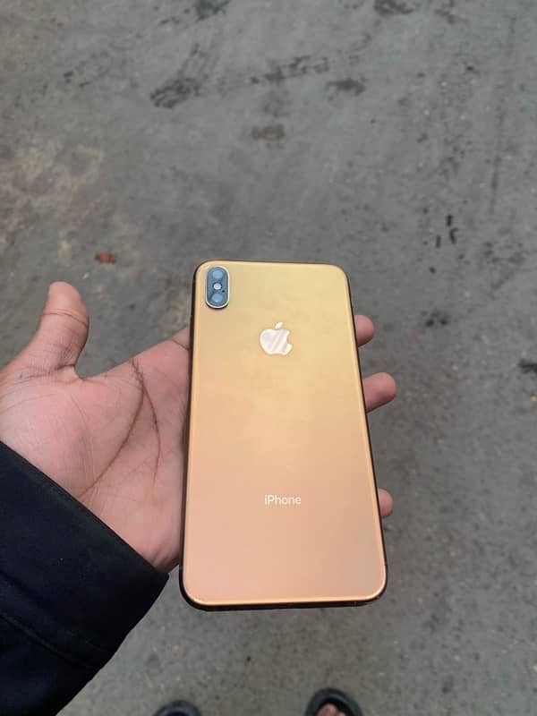 iPhone XS Max PTA approved 64 gb 10/9.5condition 2