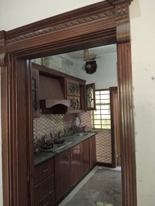 4marla 2beds tv lounge kitchen attached baths neat clean upper portion for rent in G 13 1 Islamabad 1