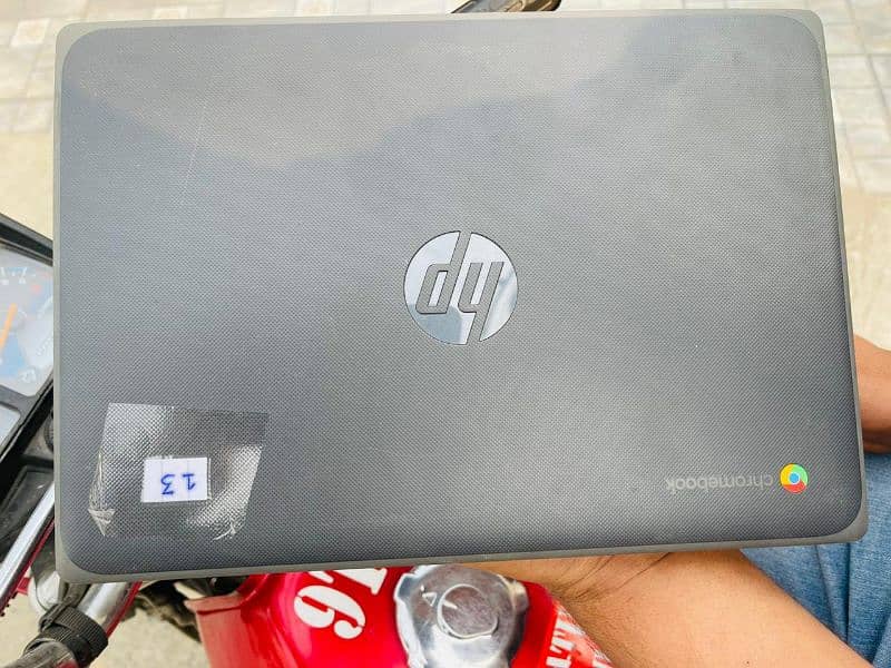 Hp Crome book 4gb 32gb storage  Google Chromebook 1