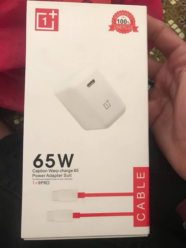 one plus 100 percente garented  original charger 0