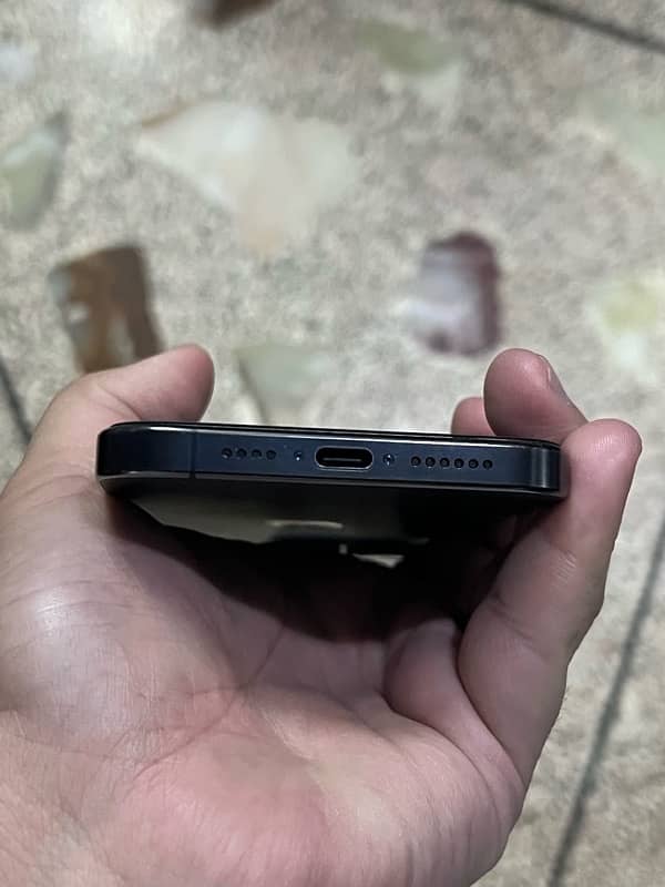 iPhone 15 Pro Max Blue 256GB (Sim Not Used) 2