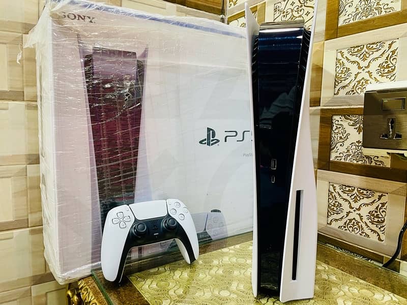 Playstation 5 4K HDR - 1 TB (1200 Series) PS5 0