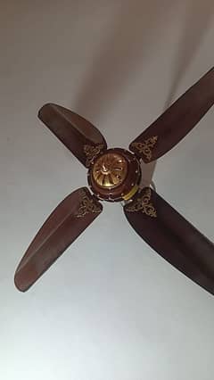 fan 10 by 10 good condition