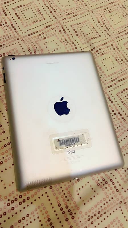 iPad for sale only 30k 3