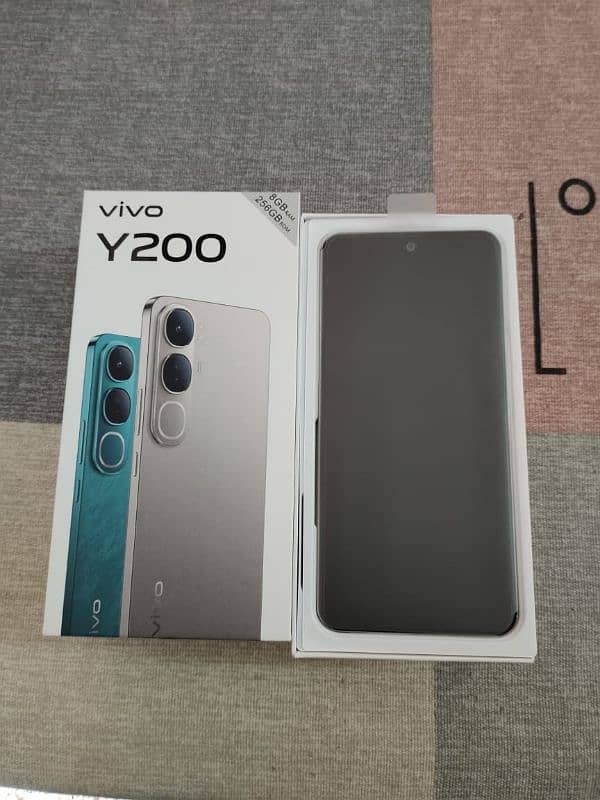 Vivo Y 200 Just Box Open 1