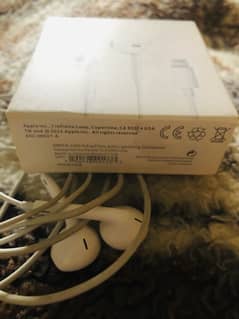 Urgent sale Airpods with lightning connector