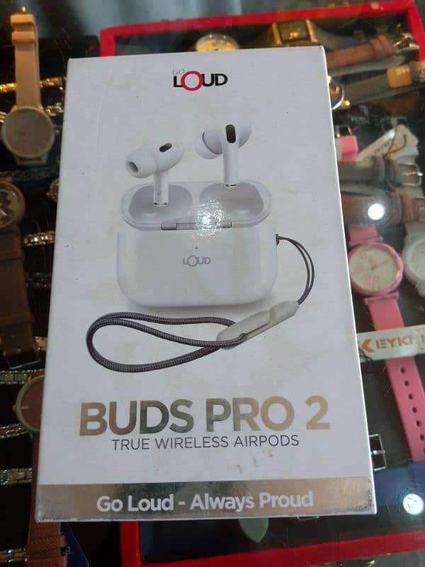 Loud Brand Earbuds 0