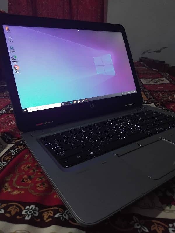 hp Probook i5 gen 6th 8 Ram 256 ssd+ 465 gb 2