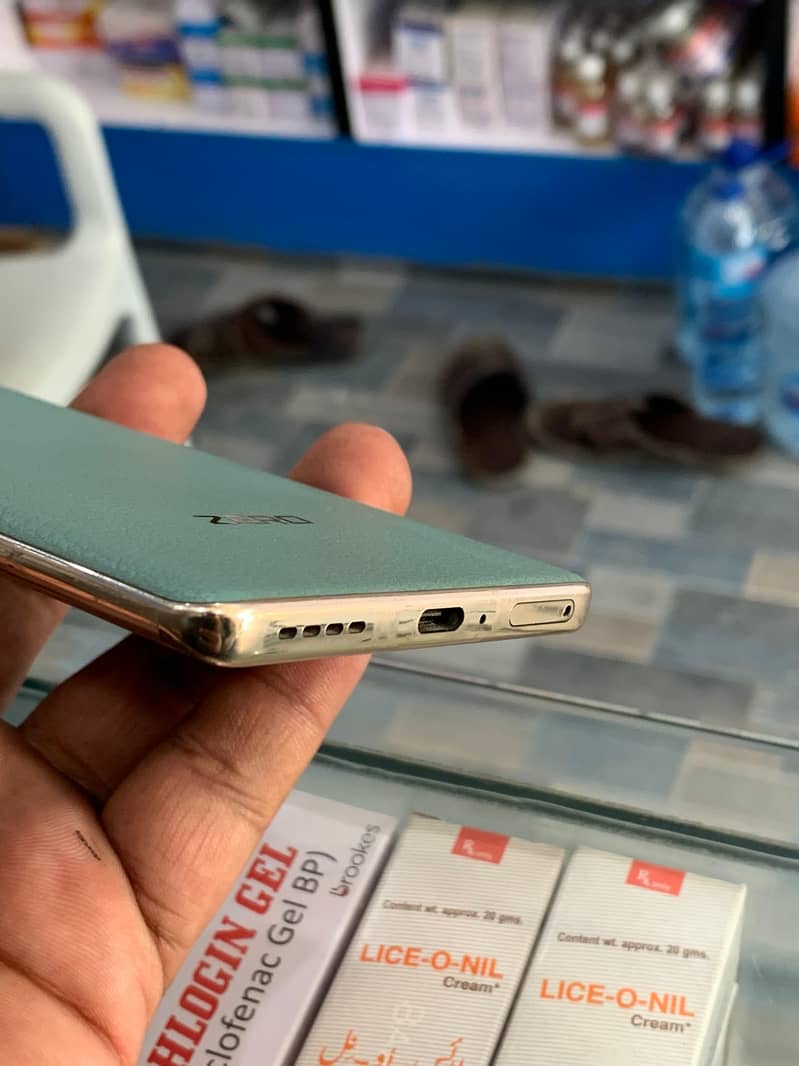 Infinix Zero 30 2