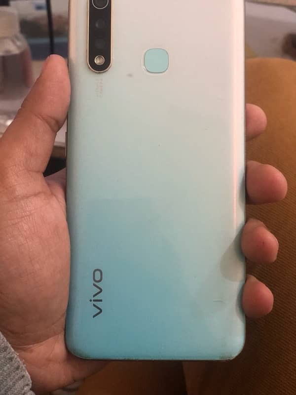 vivo Y19 1