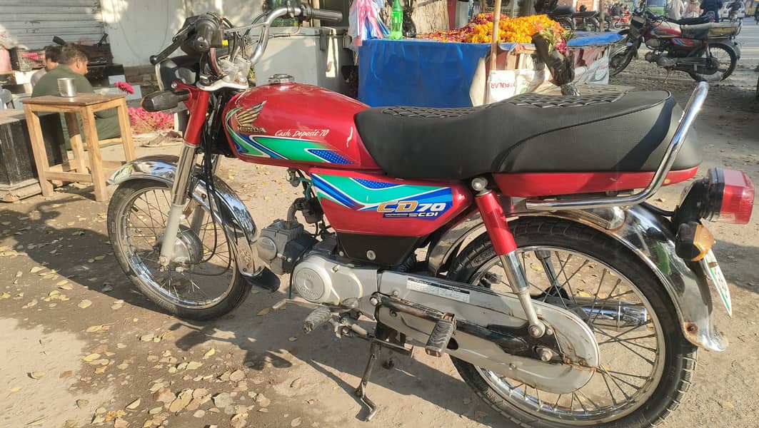 Honda CD 70 2019 4