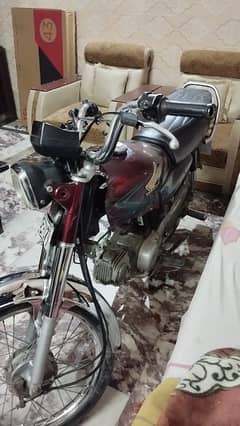 honda cd 70 in excellent condition,