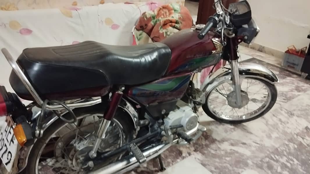 honda cd 70 in excellent condition, 2