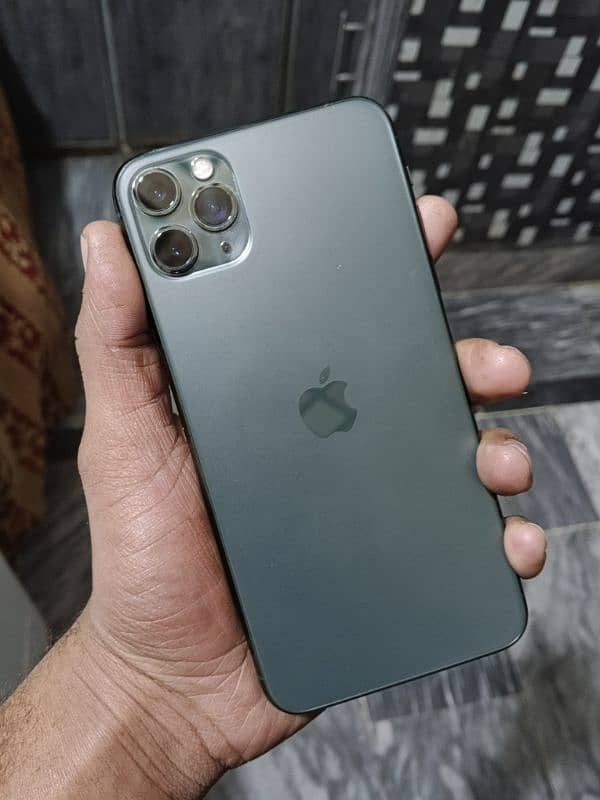 iPhone 11 Pro Max 6