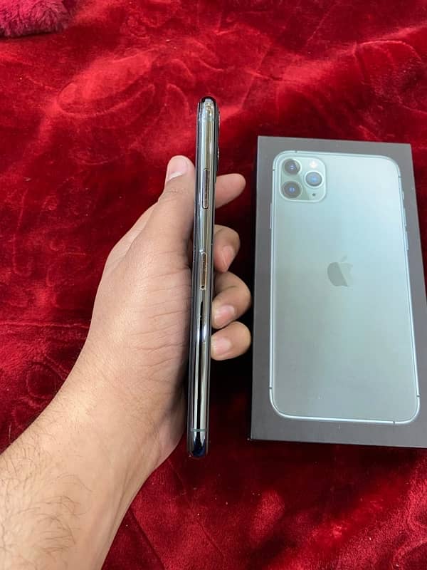 Iphone 11 pro max pta approved 4