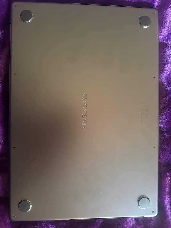 Macbook Pro M3 Pro 16 inch Black 18/512 4