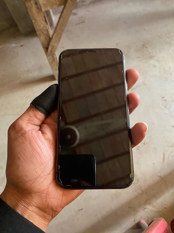 IPhone 11 JV 128Gb 3