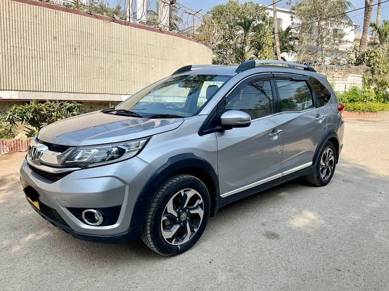 Honda BR-V S i-VTEC 4