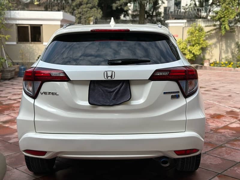 Honda Vezel 2016 4