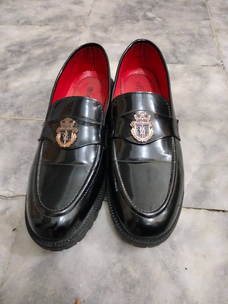 Stylish Black Formal Shoes - Excellent Condition 0