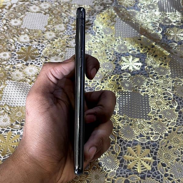 SAMSUNG GALAXY S10e NON PTA USED MOBILE PHONE 5