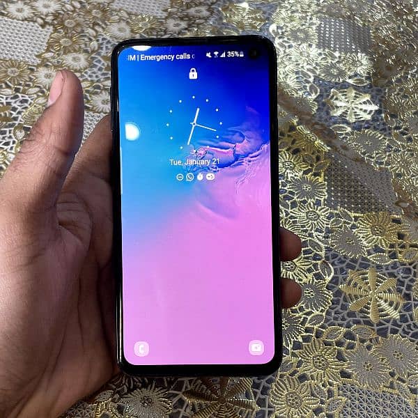 SAMSUNG GALAXY S10e NON PTA USED MOBILE PHONE 9