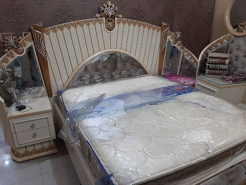 Bedroom set with mattress 2