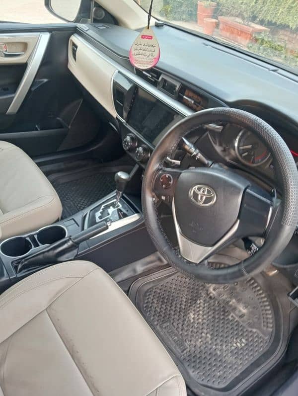 Toyota Altis Grande 2016 6