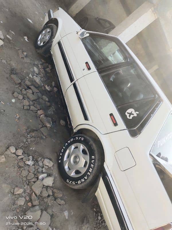 Toyota Corolla 1985 9