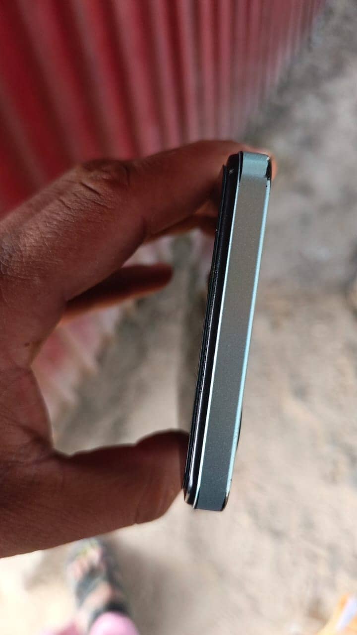 Infinix Smart 8 2