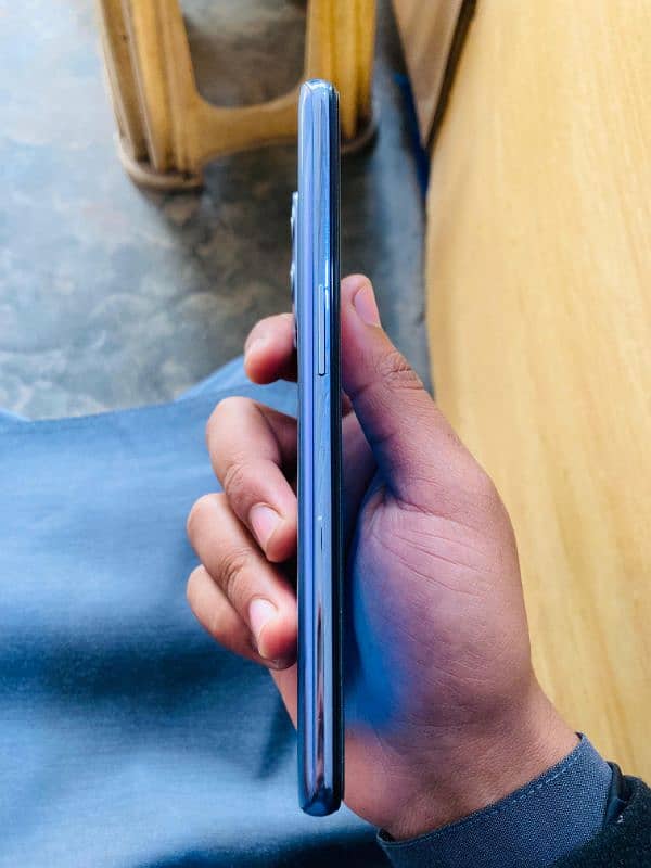 One plus 9 5G 10/10 condition pta approved Exchange posible 3