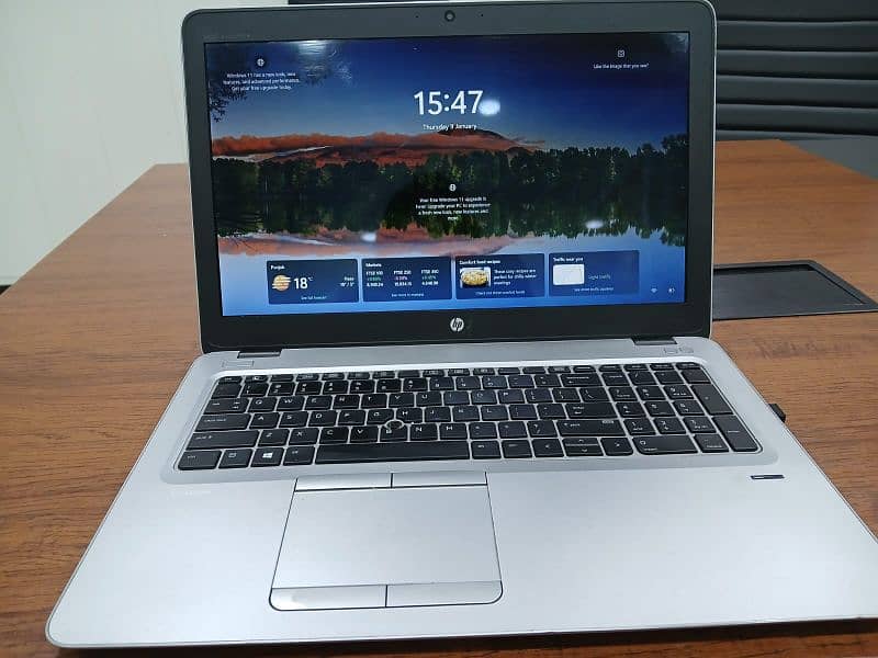 HP Laptop 5