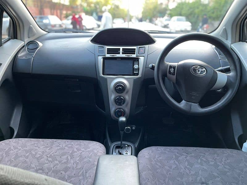 Toyota Vitz 2008 5