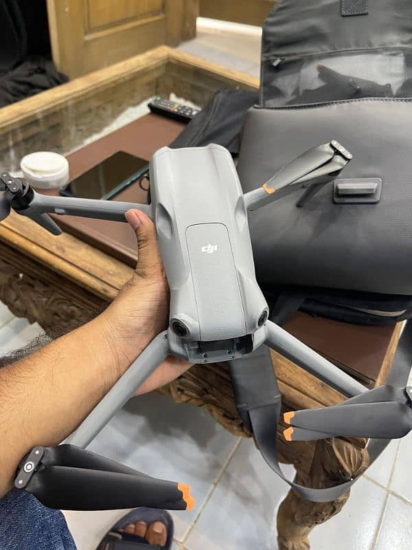 DJI Air 3 4