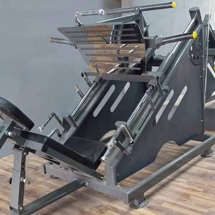 Leg press|Rowing machine|Monkey bar|Chest press plate loaded 1