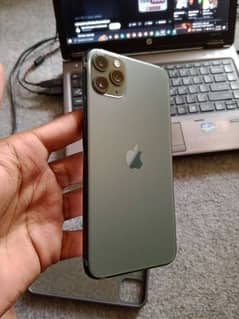 iphone 11 pro max 10/10 condition non pta water pack