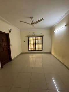 1 Kanal Upper Portion 3 Bedrooms Attached Bathrooms. Servant Room, Main Boulevard. Asking 90k